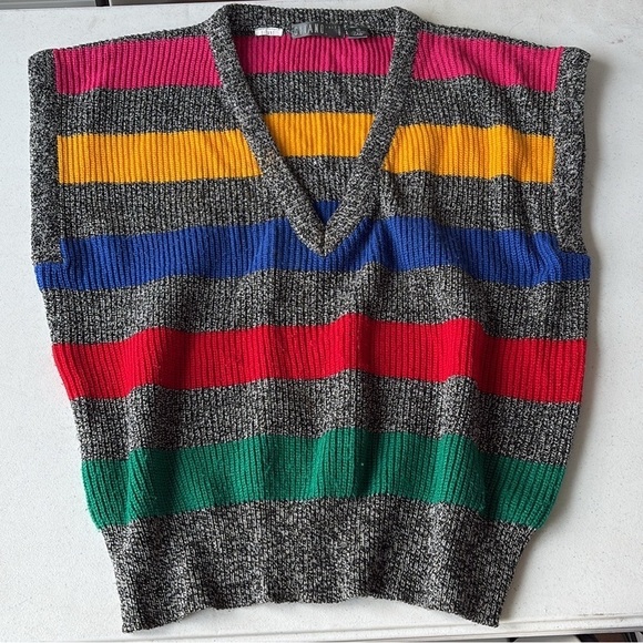 Vintage GITANO Knits V Neck Sleeveless Sweater Vest - Picture 4 of 5